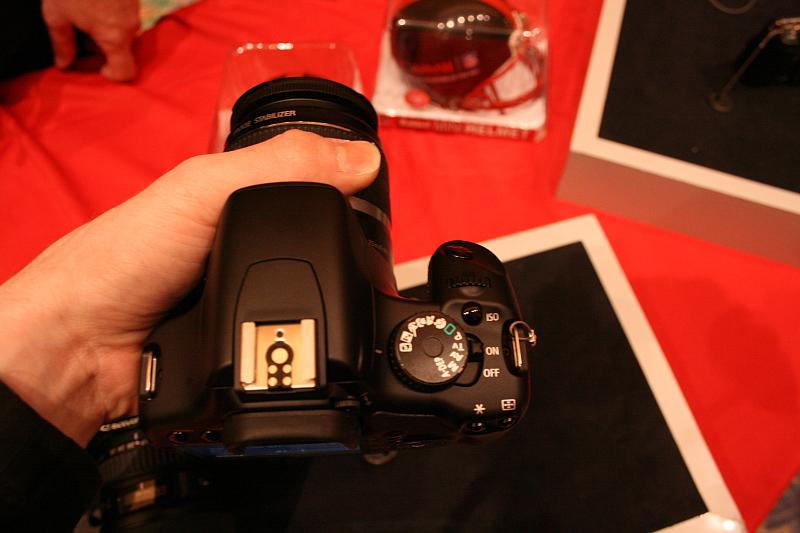 Illustration for article titled First Canon EOS Digital Rebel XSi Hands On: Your XTi Is Now Junk